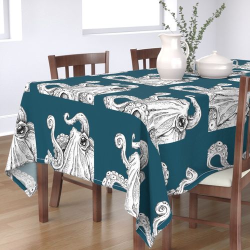 HOME_GOOD_RECTANGULAR_TABLE_CLOTH