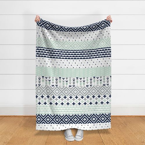 HOME_GOOD_THROW_BLANKET