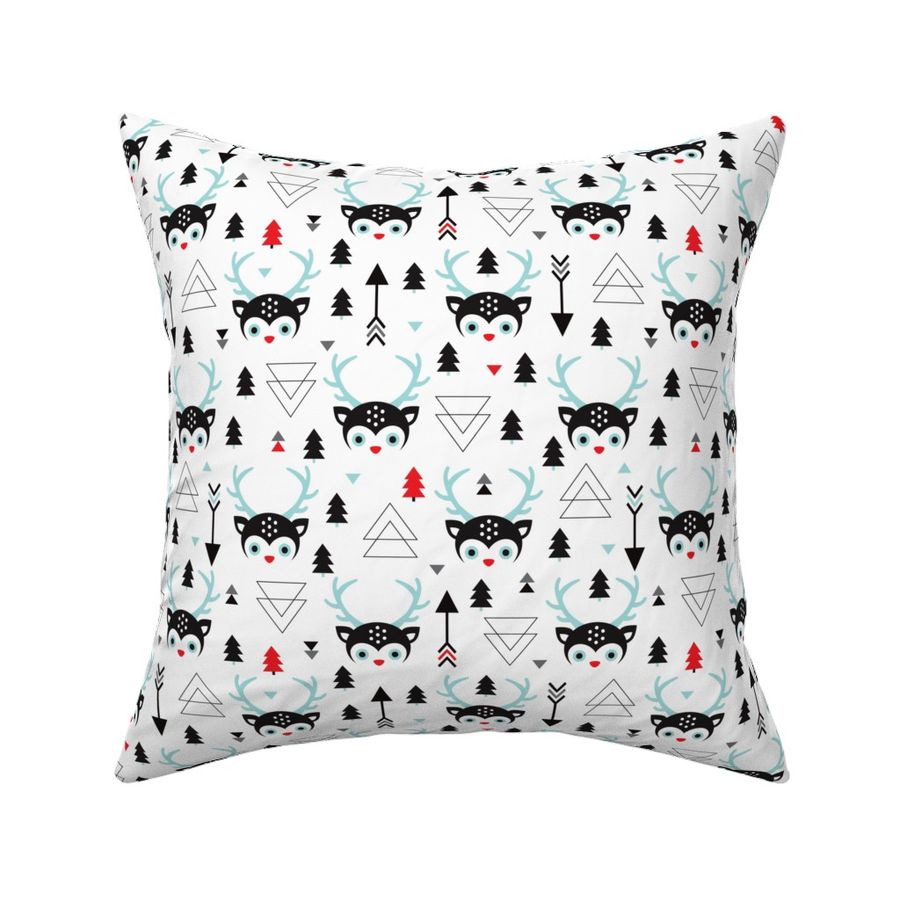 HOME_GOOD_SQUARE_THROW_PILLOW