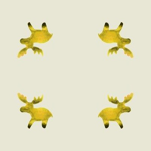 cestlaviv_moose_Pal_yellow_blacksocksbeige