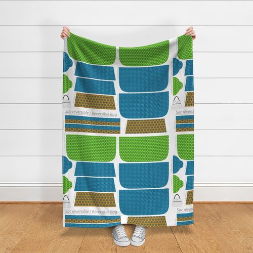 HOME_GOOD_THROW_BLANKET