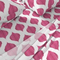 Lela Ikat in Fuchsia