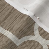 Grasscloth Textured Moroccan Quatrefoil