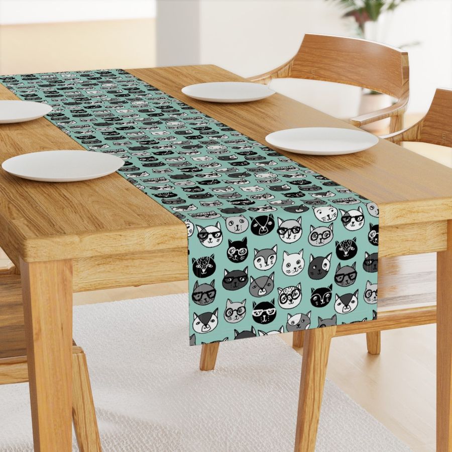 HOME_GOOD_TABLE_RUNNER