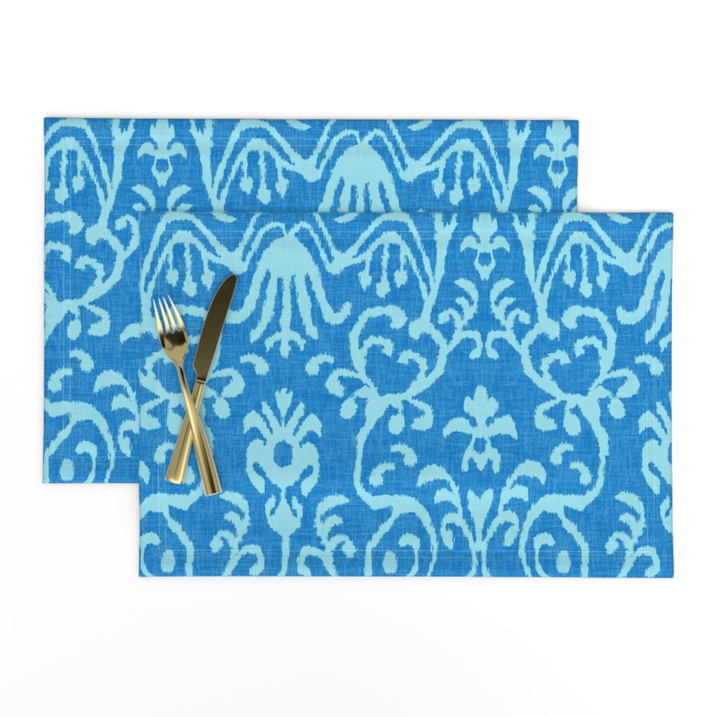 Lucette Ikat in Pool