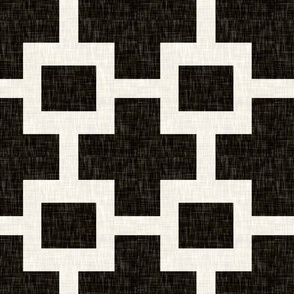Squared Plus in Black Linen