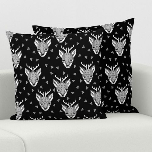 HOME_GOOD_SQUARE_THROW_PILLOW