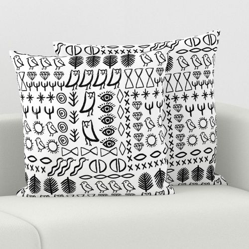 HOME_GOOD_SQUARE_THROW_PILLOW