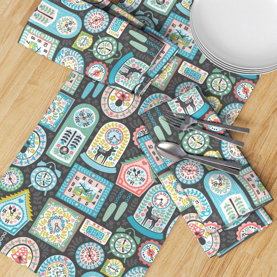 HOME_GOOD_TABLE_RUNNER