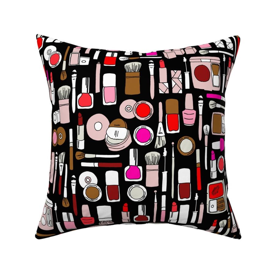 HOME_GOOD_SQUARE_THROW_PILLOW