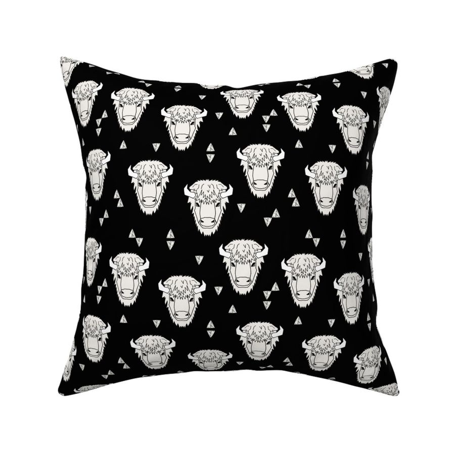 HOME_GOOD_SQUARE_THROW_PILLOW