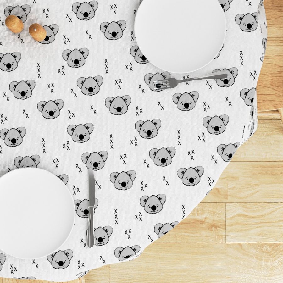 HOME_GOOD_ROUND_TABLE_CLOTH