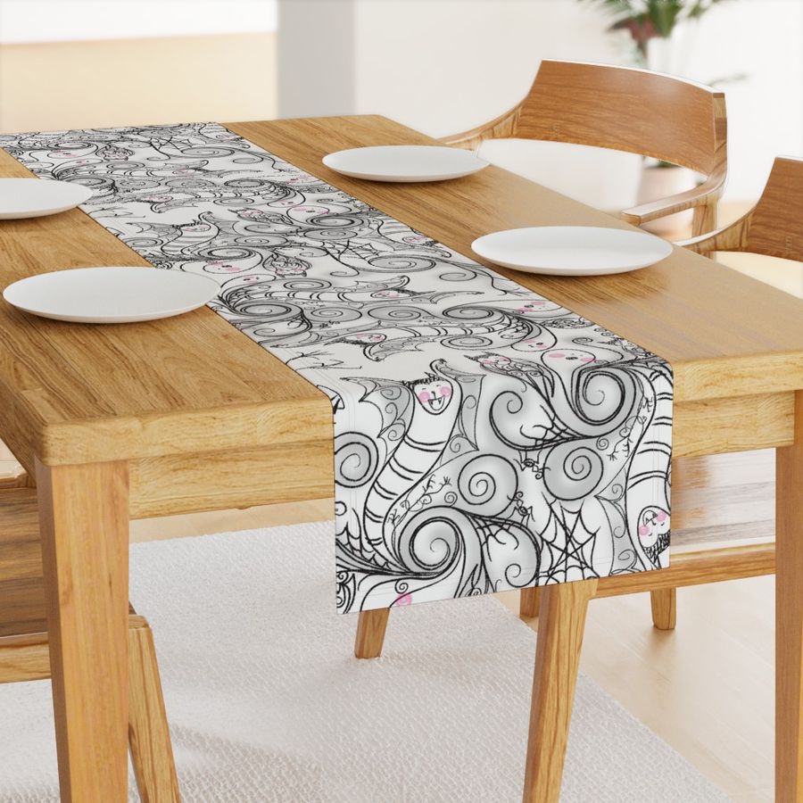 HOME_GOOD_TABLE_RUNNER