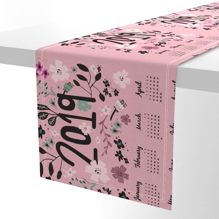 HOME_GOOD_TABLE_RUNNER