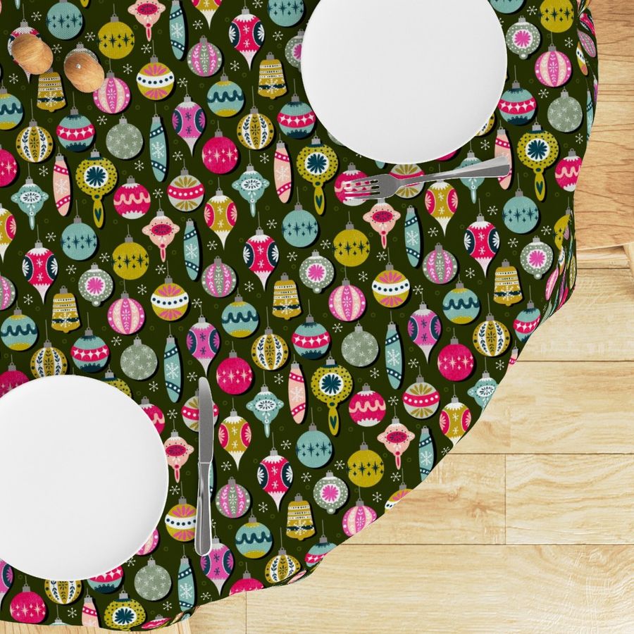 HOME_GOOD_ROUND_TABLE_CLOTH