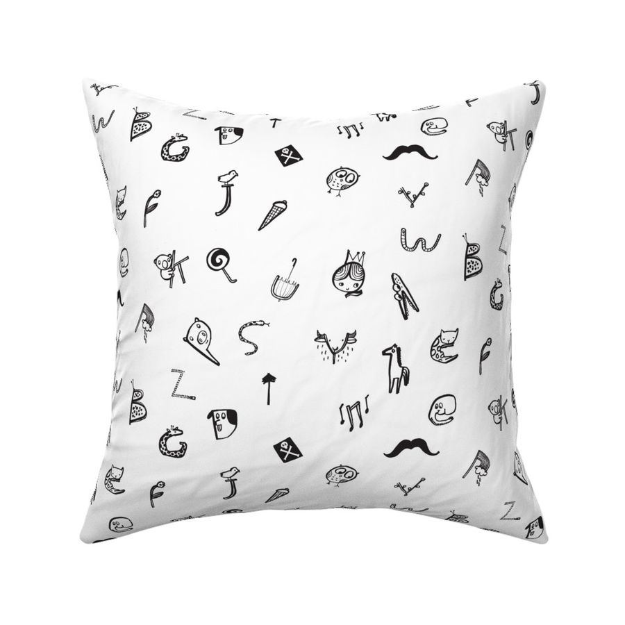 HOME_GOOD_SQUARE_THROW_PILLOW