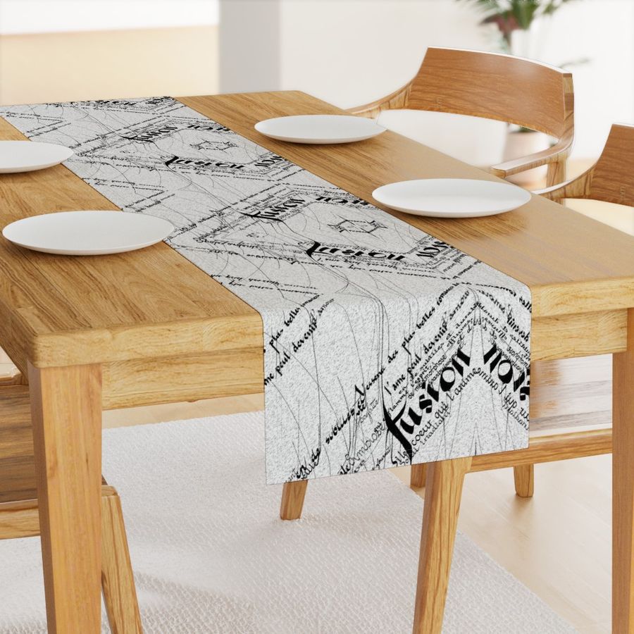 HOME_GOOD_TABLE_RUNNER