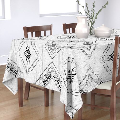 HOME_GOOD_RECTANGULAR_TABLE_CLOTH