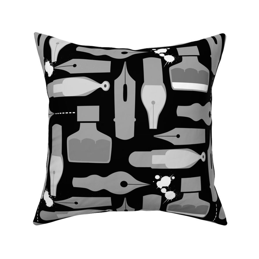 HOME_GOOD_SQUARE_THROW_PILLOW