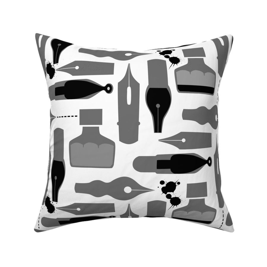 HOME_GOOD_SQUARE_THROW_PILLOW