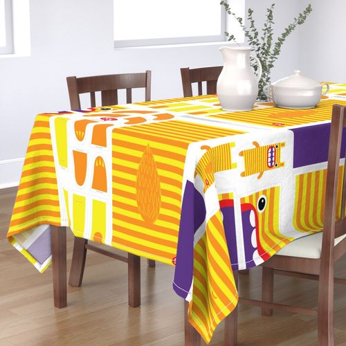 HOME_GOOD_RECTANGULAR_TABLE_CLOTH