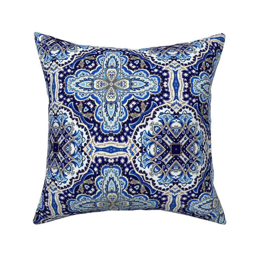 HOME_GOOD_SQUARE_THROW_PILLOW