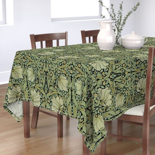 HOME_GOOD_RECTANGULAR_TABLE_CLOTH