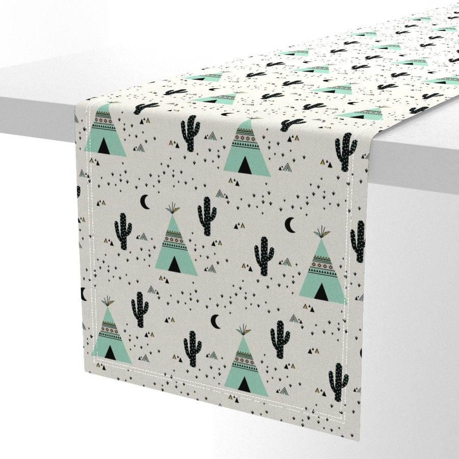 HOME_GOOD_TABLE_RUNNER