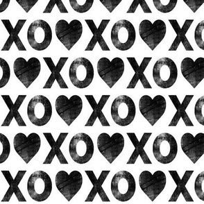 XO♥ // distressed