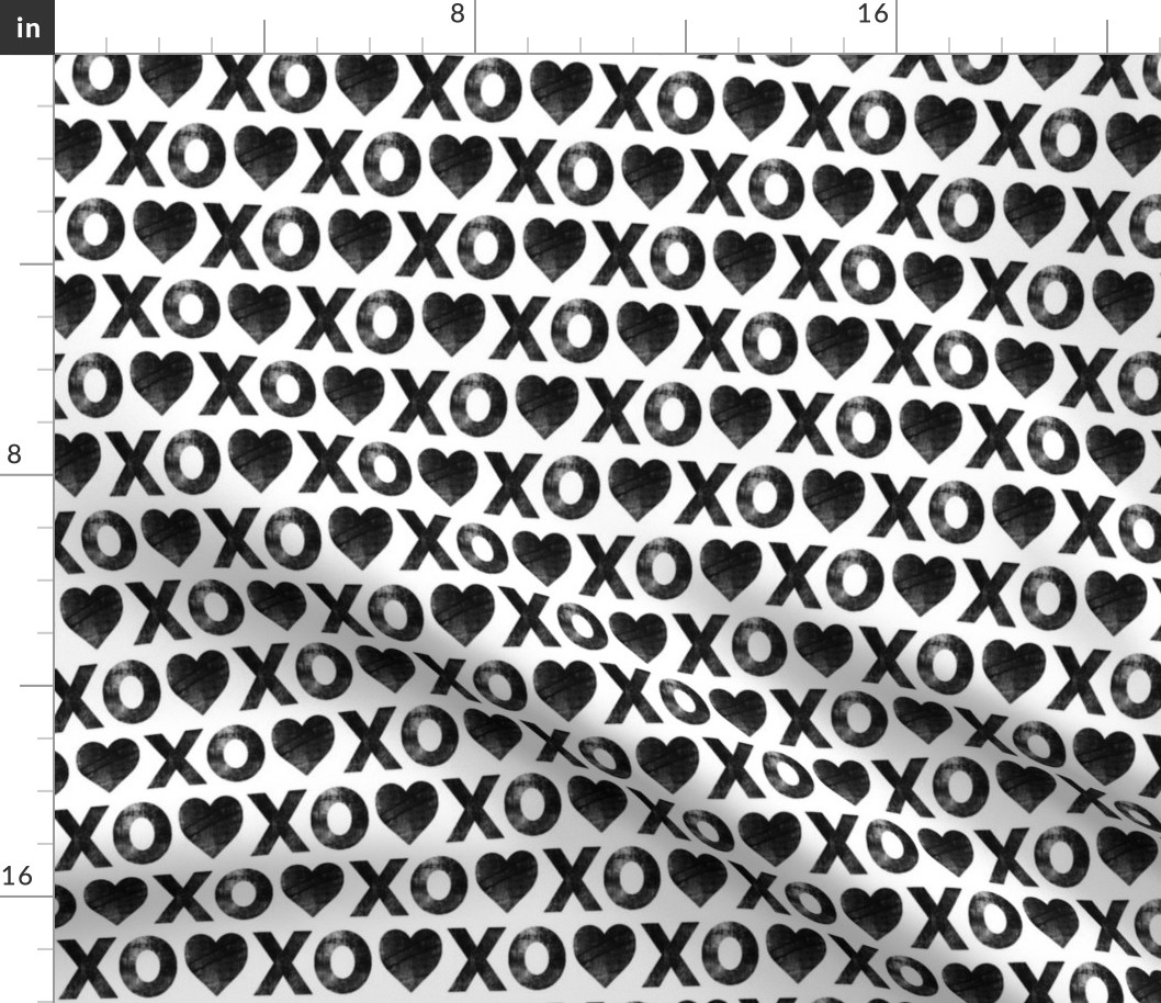 XO♥ // distressed