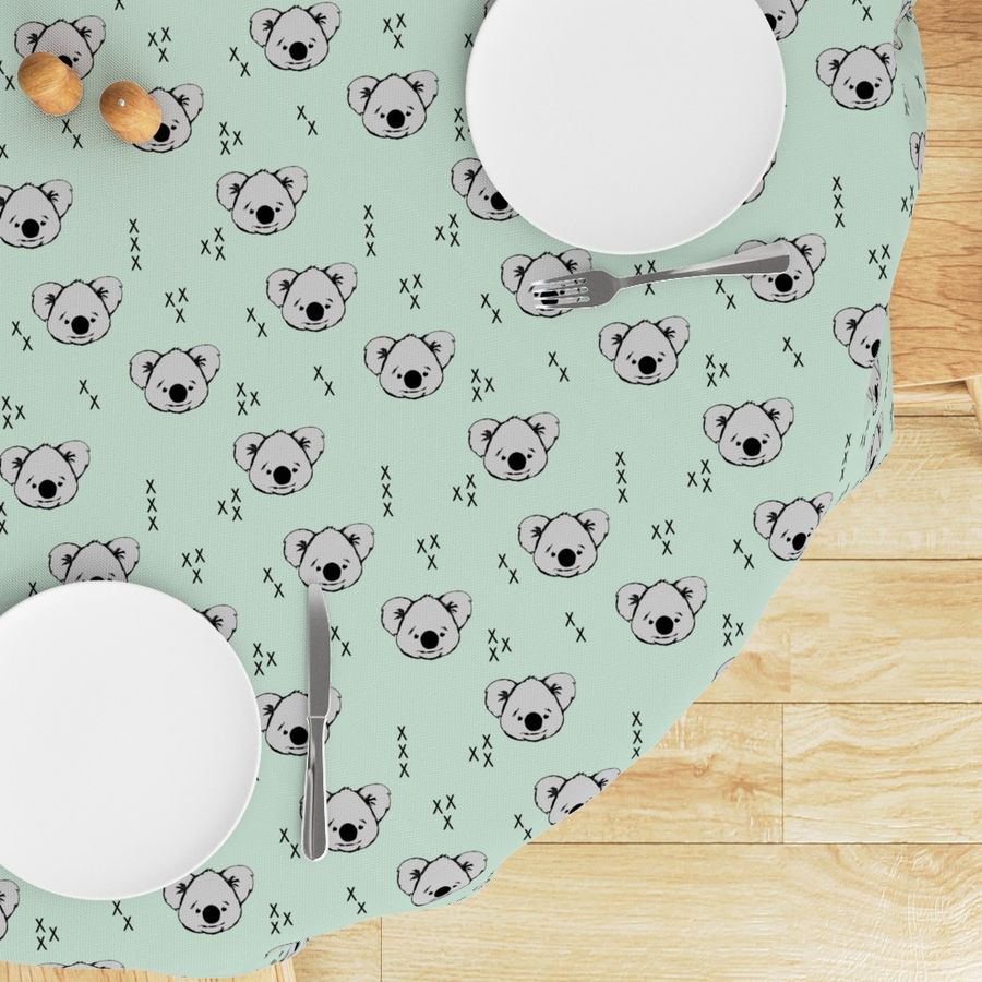 HOME_GOOD_ROUND_TABLE_CLOTH