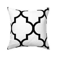 Large Scale Black and White Quatrefoil