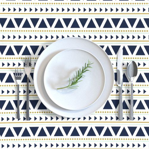 HOME_GOOD_RECTANGULAR_TABLE_CLOTH