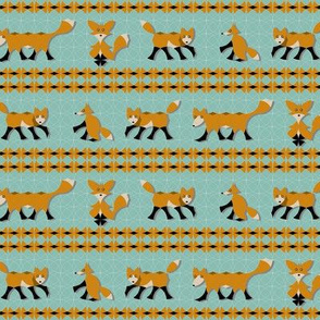 Circle Fox Stripe