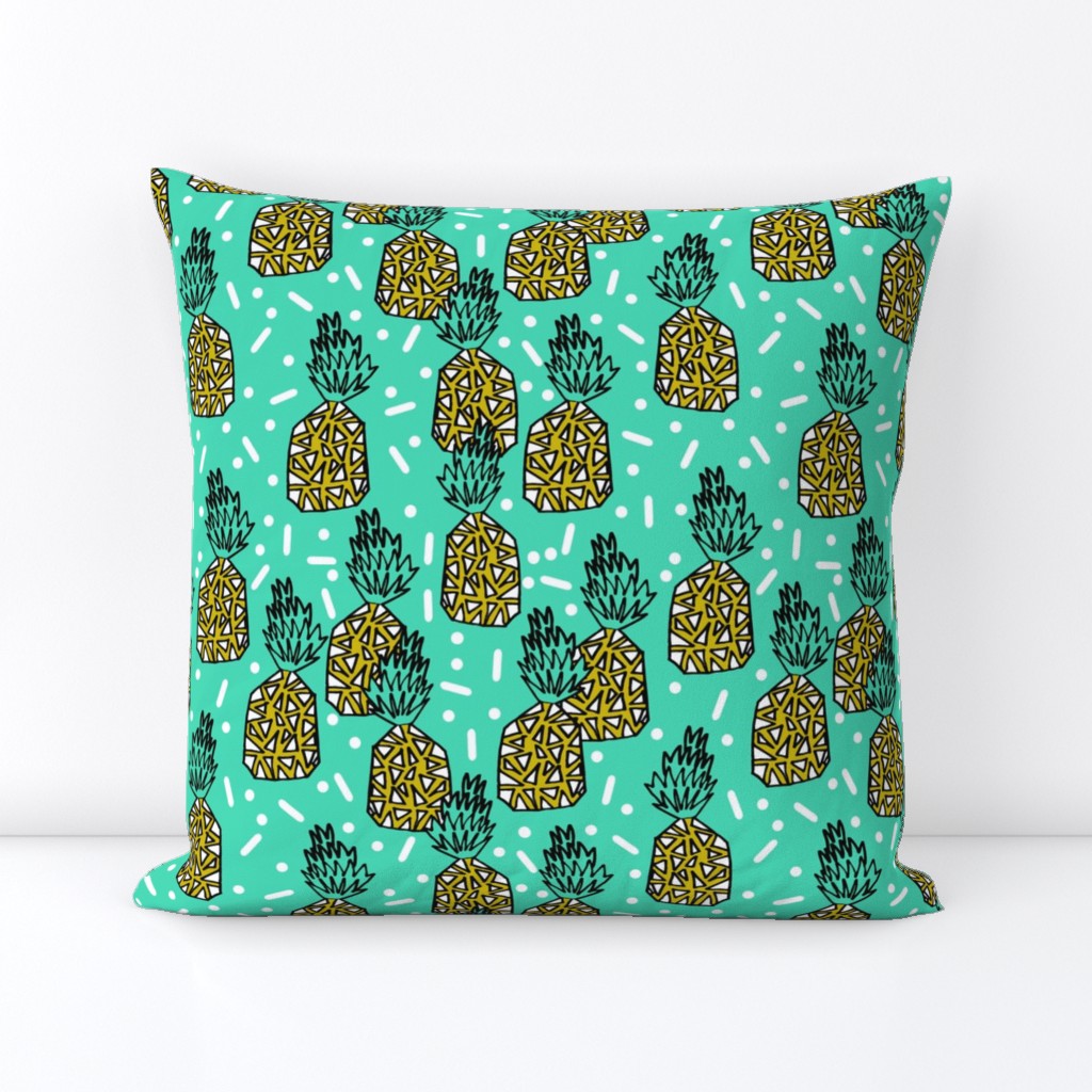 pineapple // pineapples summer sweet tropical bright kids