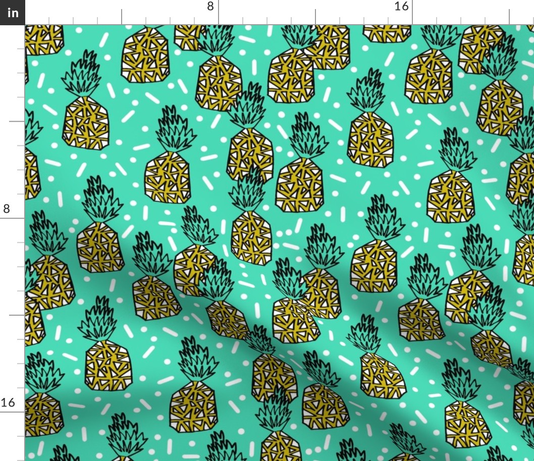 pineapple // pineapples summer sweet tropical bright kids