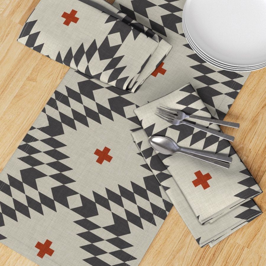 HOME_GOOD_TABLE_RUNNER