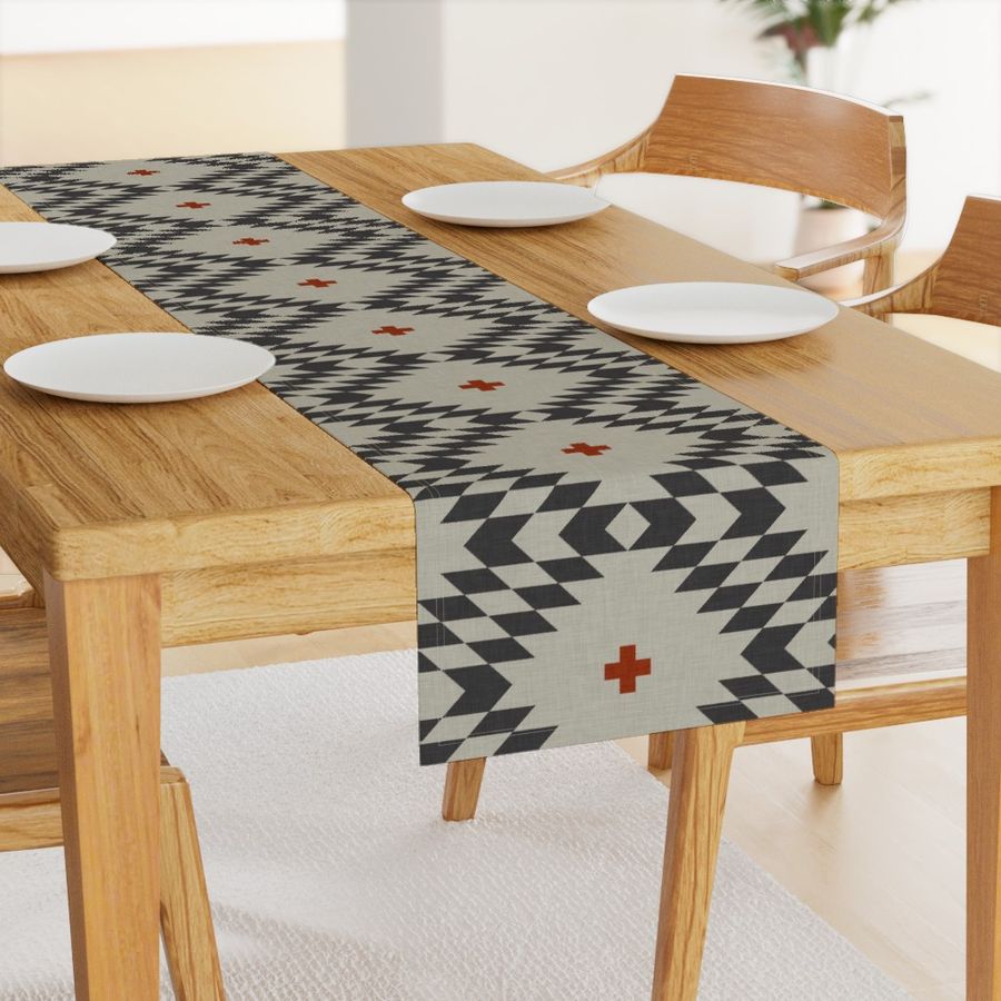 HOME_GOOD_TABLE_RUNNER