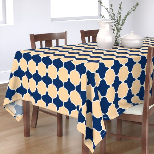 HOME_GOOD_RECTANGULAR_TABLE_CLOTH