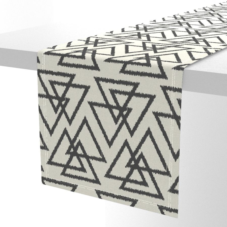 HOME_GOOD_TABLE_RUNNER