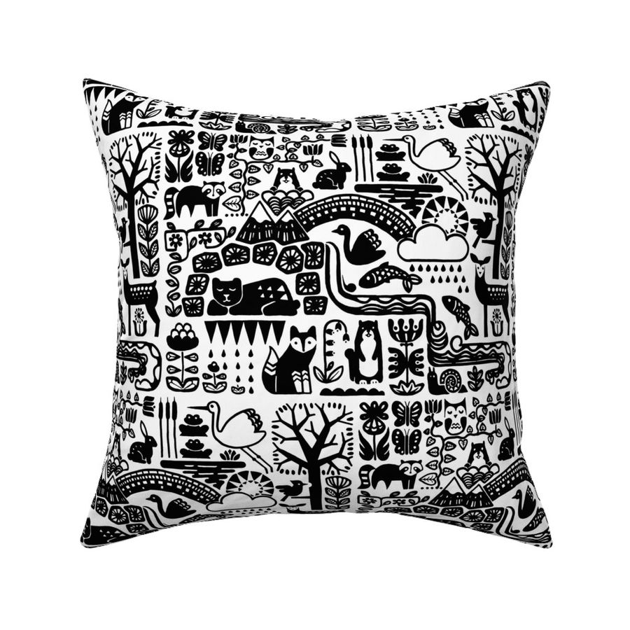 HOME_GOOD_SQUARE_THROW_PILLOW