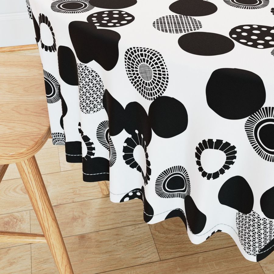 HOME_GOOD_ROUND_TABLE_CLOTH