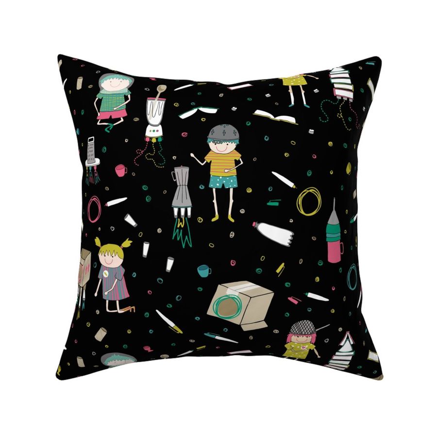 HOME_GOOD_SQUARE_THROW_PILLOW