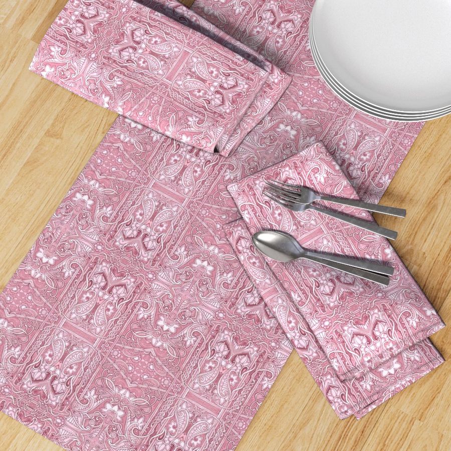 HOME_GOOD_TABLE_RUNNER