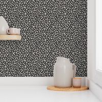 stockholm_emelie_dots