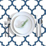 Moroccan Outline Quatrefoil in Navy and Black