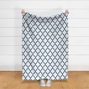 Moroccan Outline Quatrefoil in Navy and Black