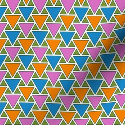 03894229 : triangle2to1 : spoonflower0090