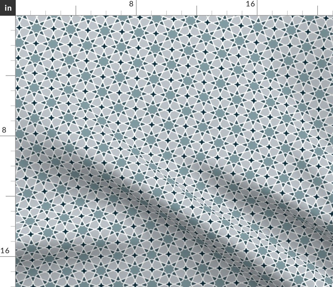 03896829 : S84E2 : spoonflower0220