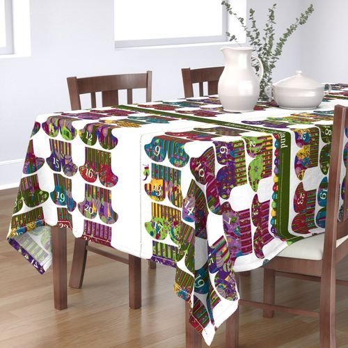 HOME_GOOD_RECTANGULAR_TABLE_CLOTH